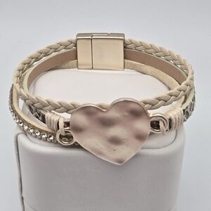 ✨2/$10✨ Leather Bracelet Heart Charm Rhinestones Leather Everyday Accessory